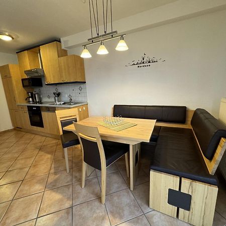 Ferienwohnung Roter Sand Эзенс Экстерьер фото